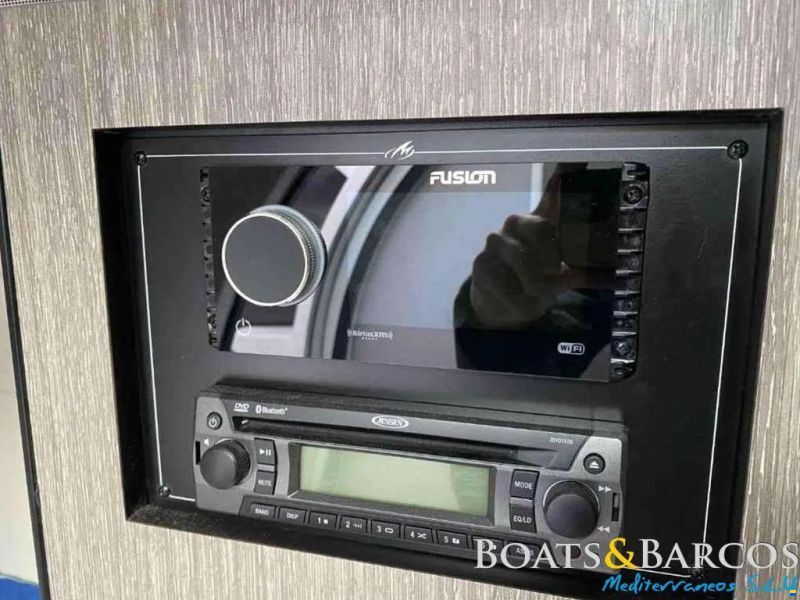 Monterey 295 Sport Yacht