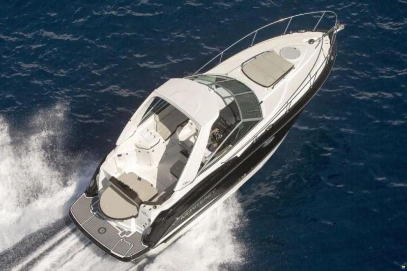Monterey 295 Sport Yacht