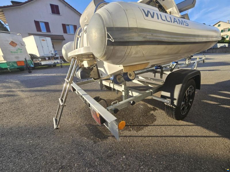 Williams 325Jet
