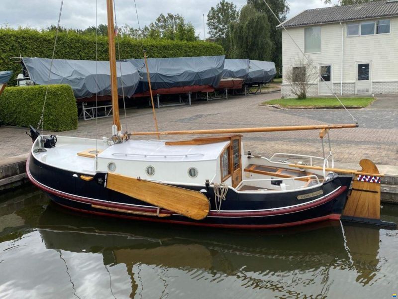 Zwarte Zwaan Vollenhovense Bol 8.50m.