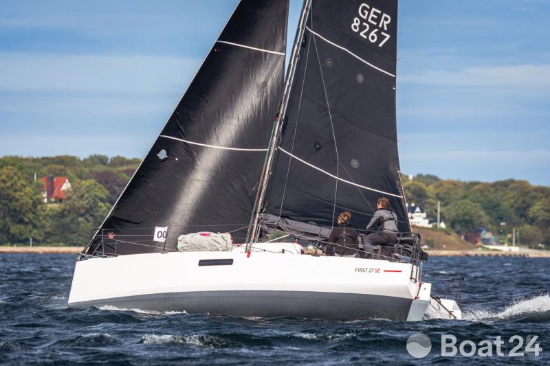 Beneteau First 27 SE