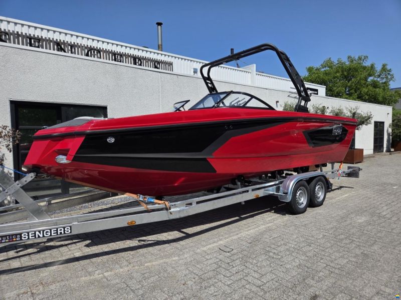 Heyday WT Surf - 6.2L - 370HP - 90hours
