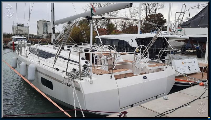 Bavaria C42