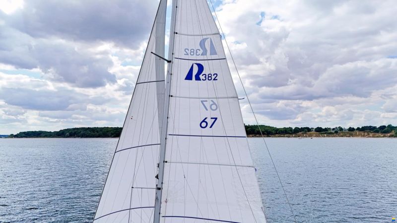 Hallberg-Rassy 382