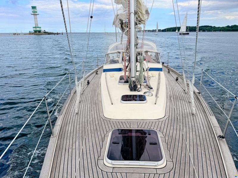 Hallberg-Rassy 382