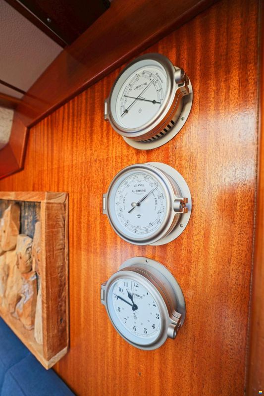 Hallberg-Rassy 382