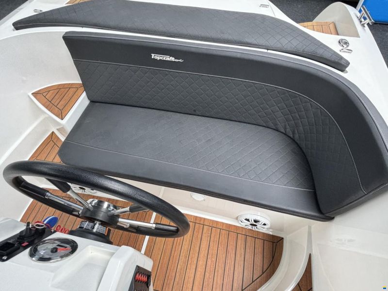 Topcraft 565 Tender