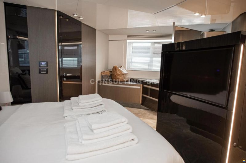 Azimut S7