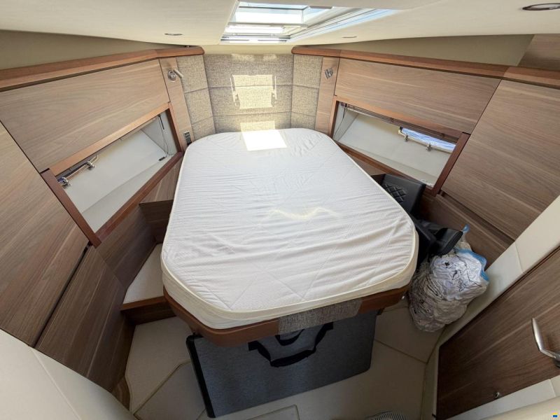 Sealine F380