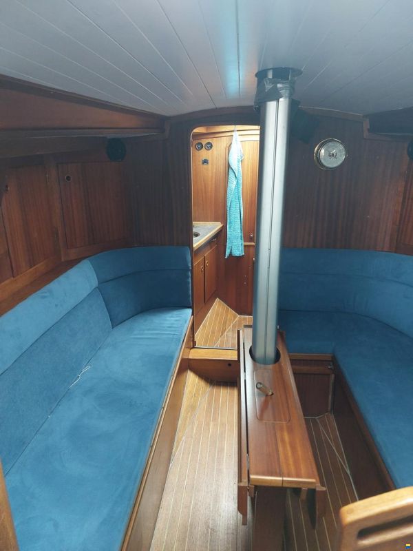 Helmsmann Opus 35