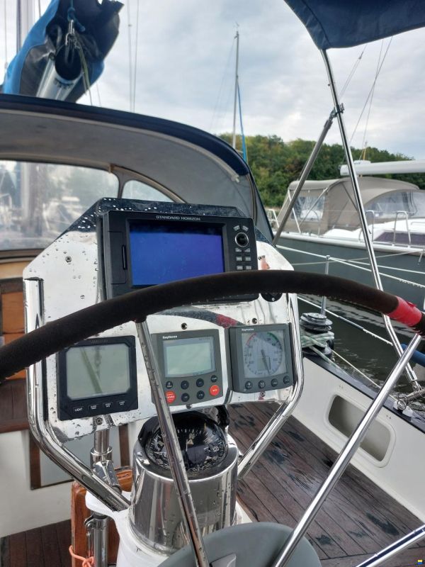Helmsmann Opus 35