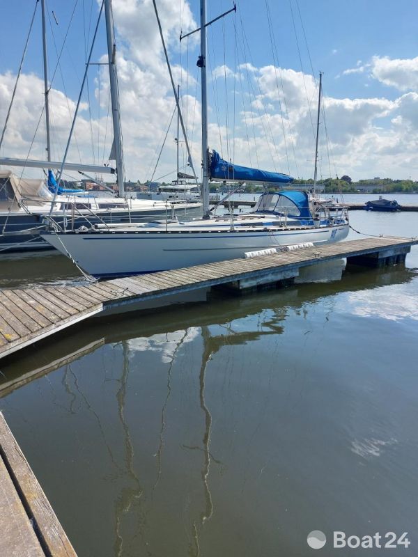 Helmsmann Opus 35