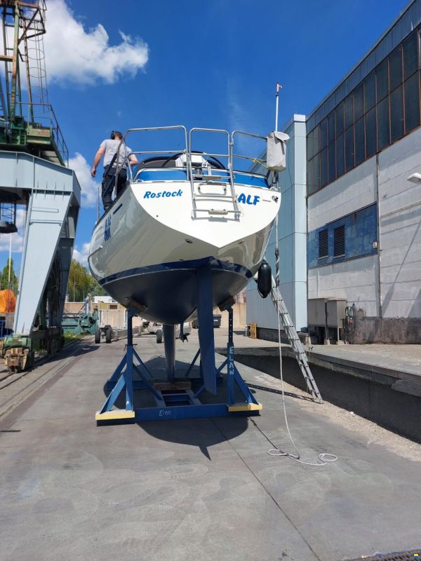 Helmsmann Opus 35