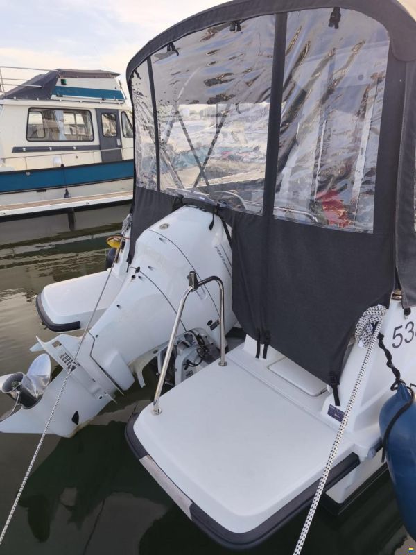 Beneteau Antares 8 OB V2