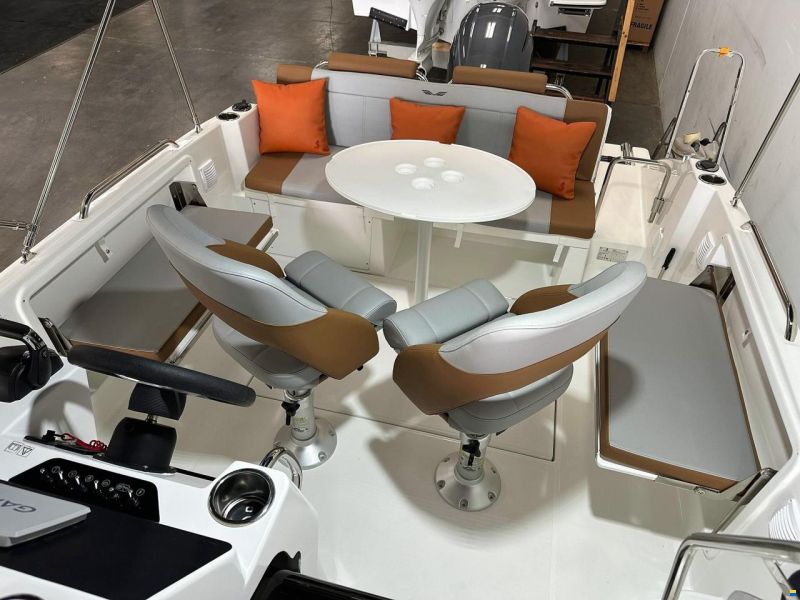 Beneteau Flyer 7 SD Sundeck