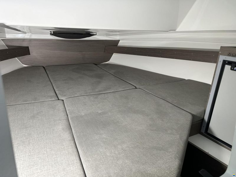 Beneteau Flyer 7 SD Sundeck