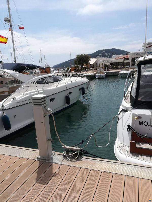 10m Liegeplatz auf Ibiza