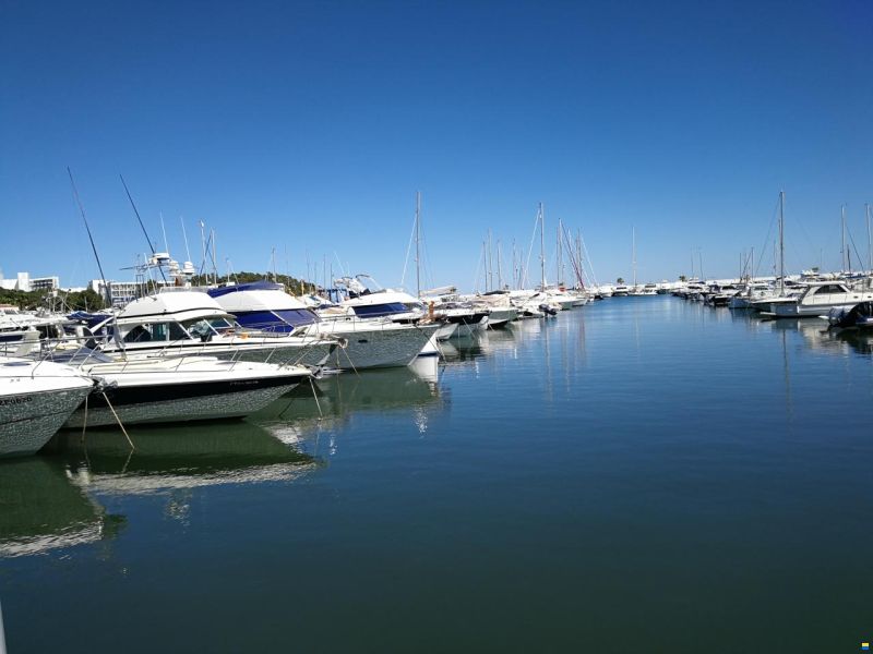 10m Liegeplatz auf Ibiza