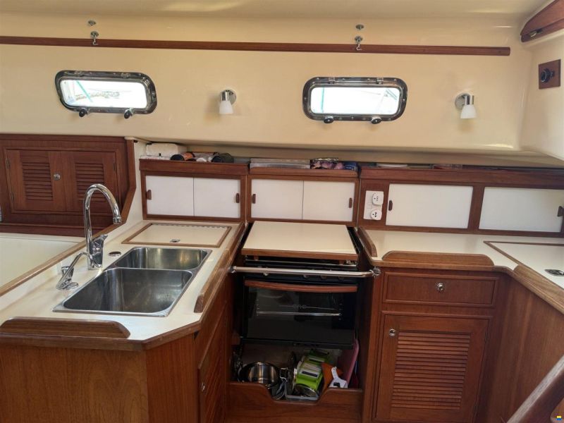 Island Packet 380