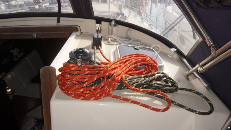 Island Packet 380
