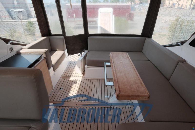 Sealine SC 35