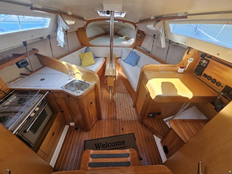 Dufour 28