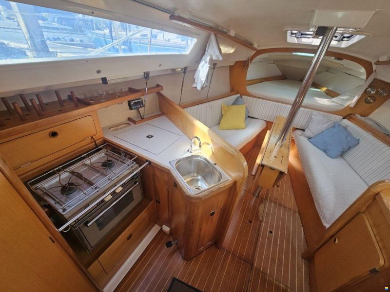 Dufour 28