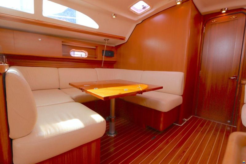 Catalina 445