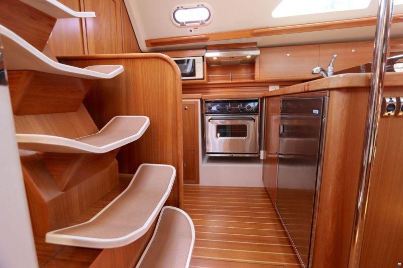 Catalina 445