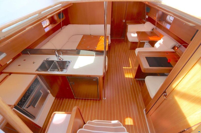 Catalina 445