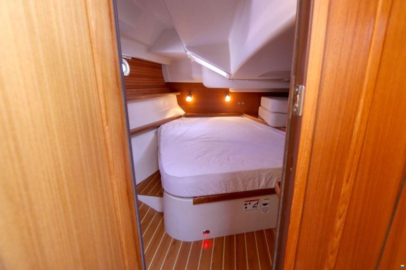 Catalina 445