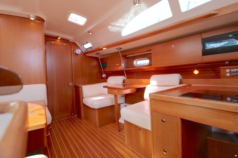 Catalina 445