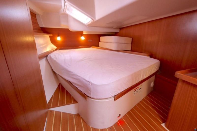 Catalina 445