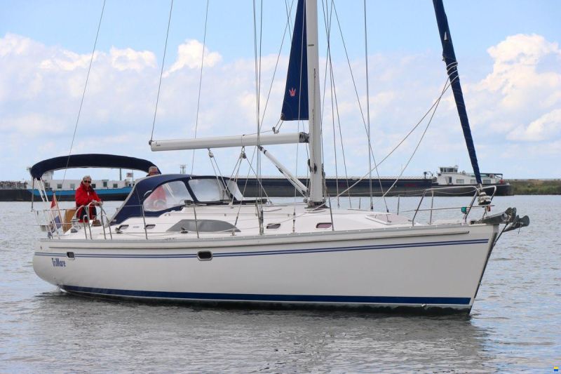 Catalina 445
