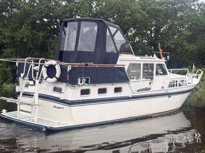 Heckkruiser 1050
