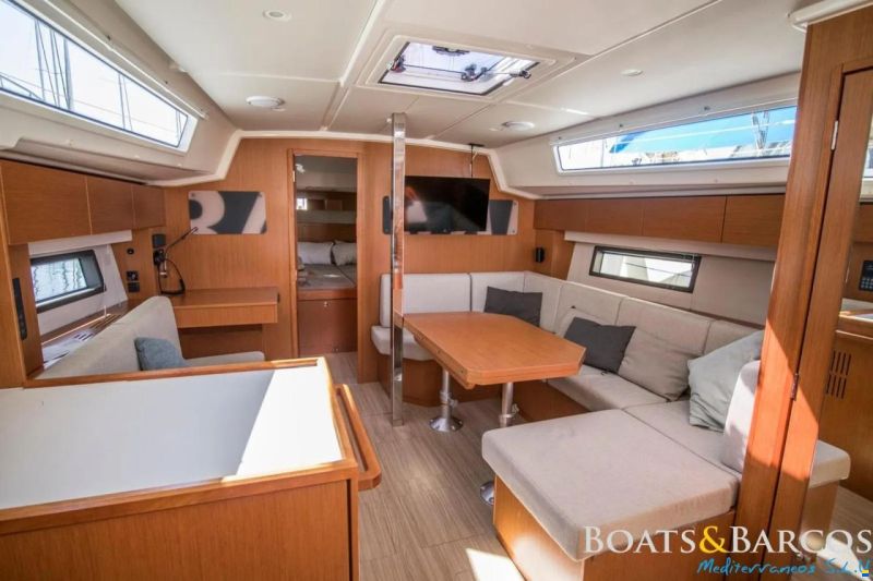 Bavaria C42
