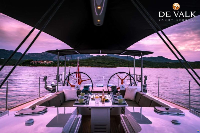 JFA Yachts 82 SY
