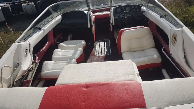 Maxum 1800 SR