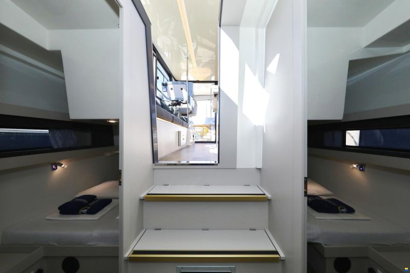 Cobra Futura 40