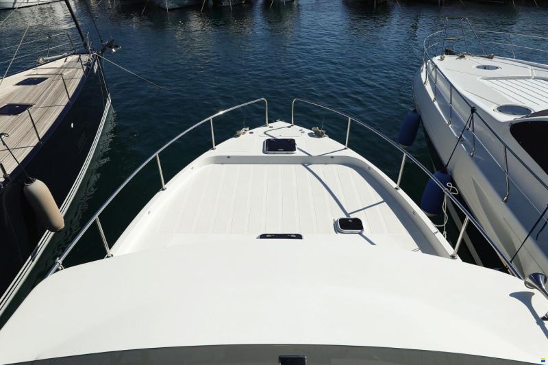 Cobra Futura 40
