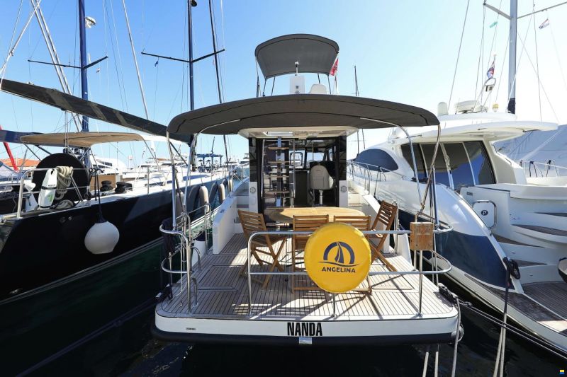 Cobra Futura 40