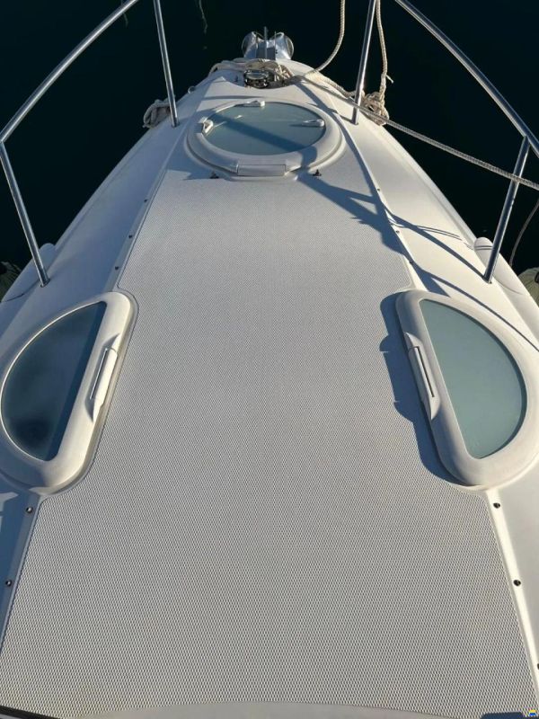 Campion Allante 825 Mid Cabin