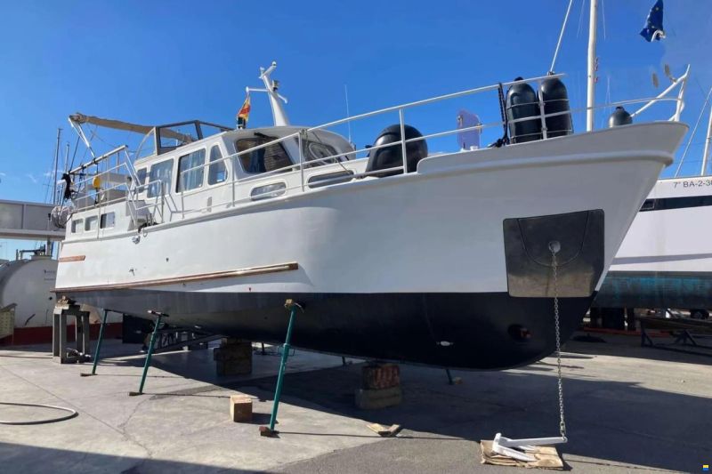 Dutch Steel Motor Yacht
