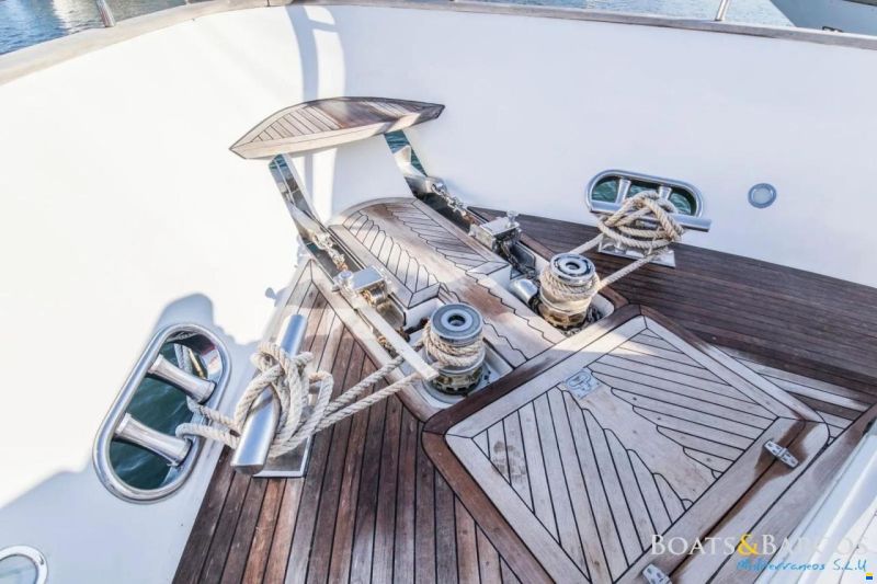 Elegance 76