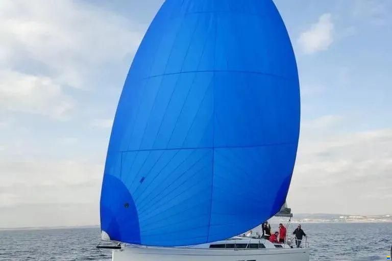 Grand Soleil 39