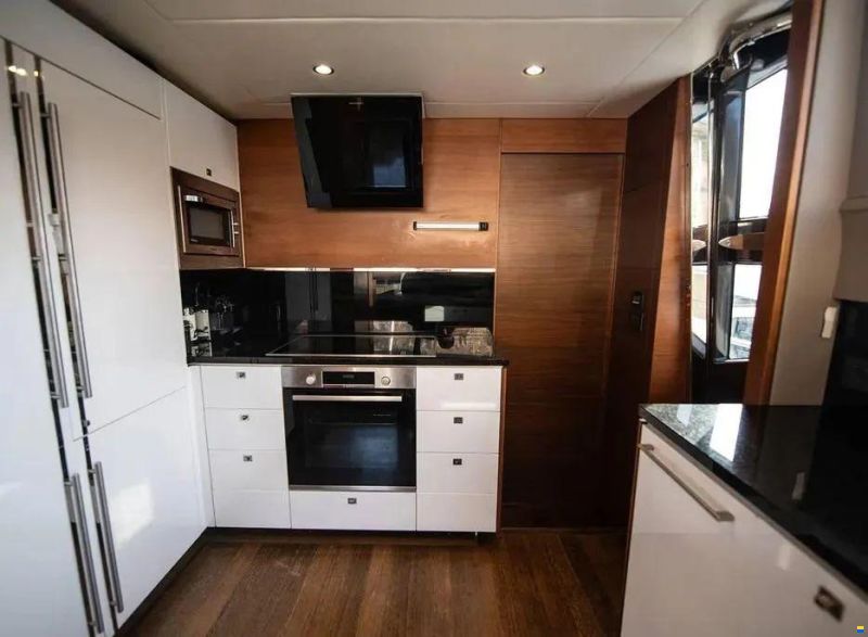 Princess 88 Flybridge Motor Yacht