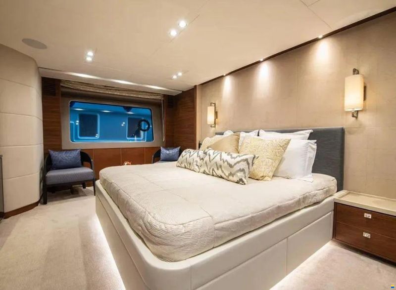 Princess 88 Flybridge Motor Yacht