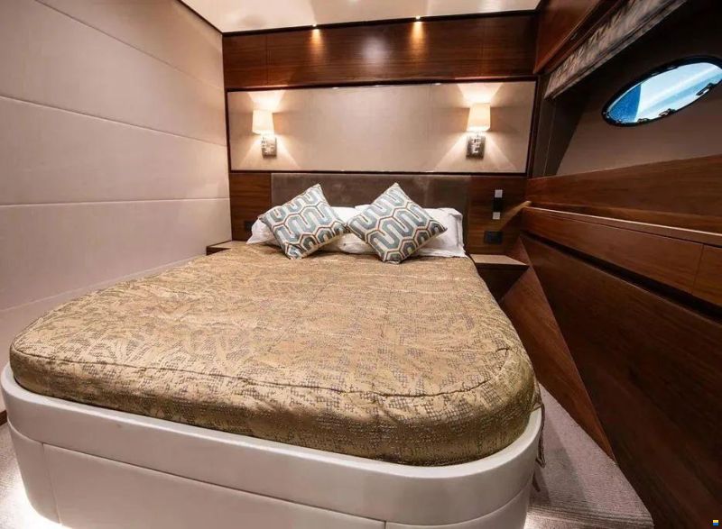 Princess 88 Flybridge Motor Yacht