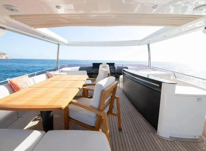 Princess 88 Flybridge Motor Yacht