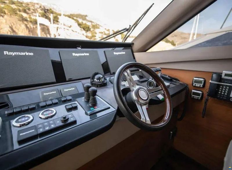 Princess 88 Flybridge Motor Yacht